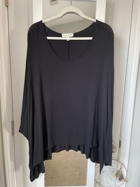 Staring at Stars Black Flowing Layered Tunic